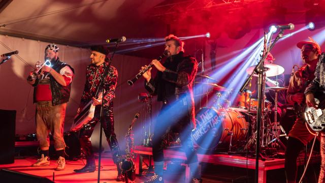 Outdoormix Winter Festival - Flying Orkestar