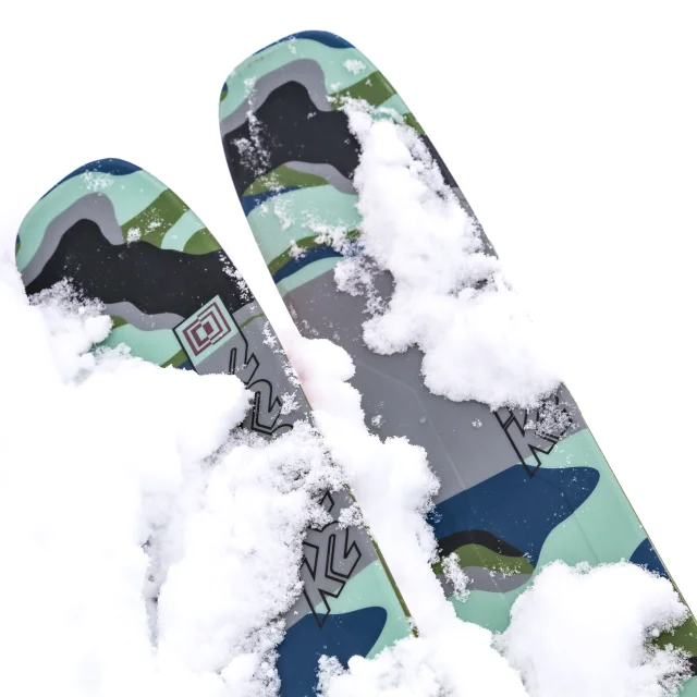 Ski dans la neige à Vars