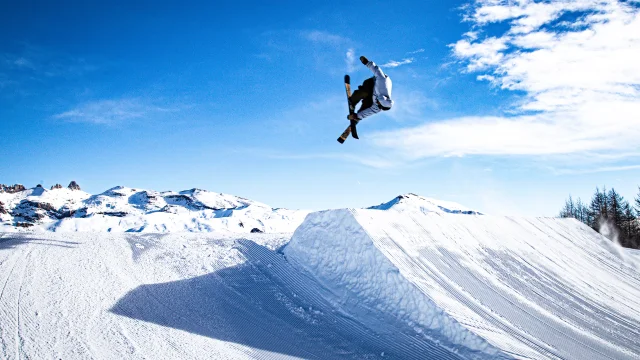 Ski freestyle sur le Varspark